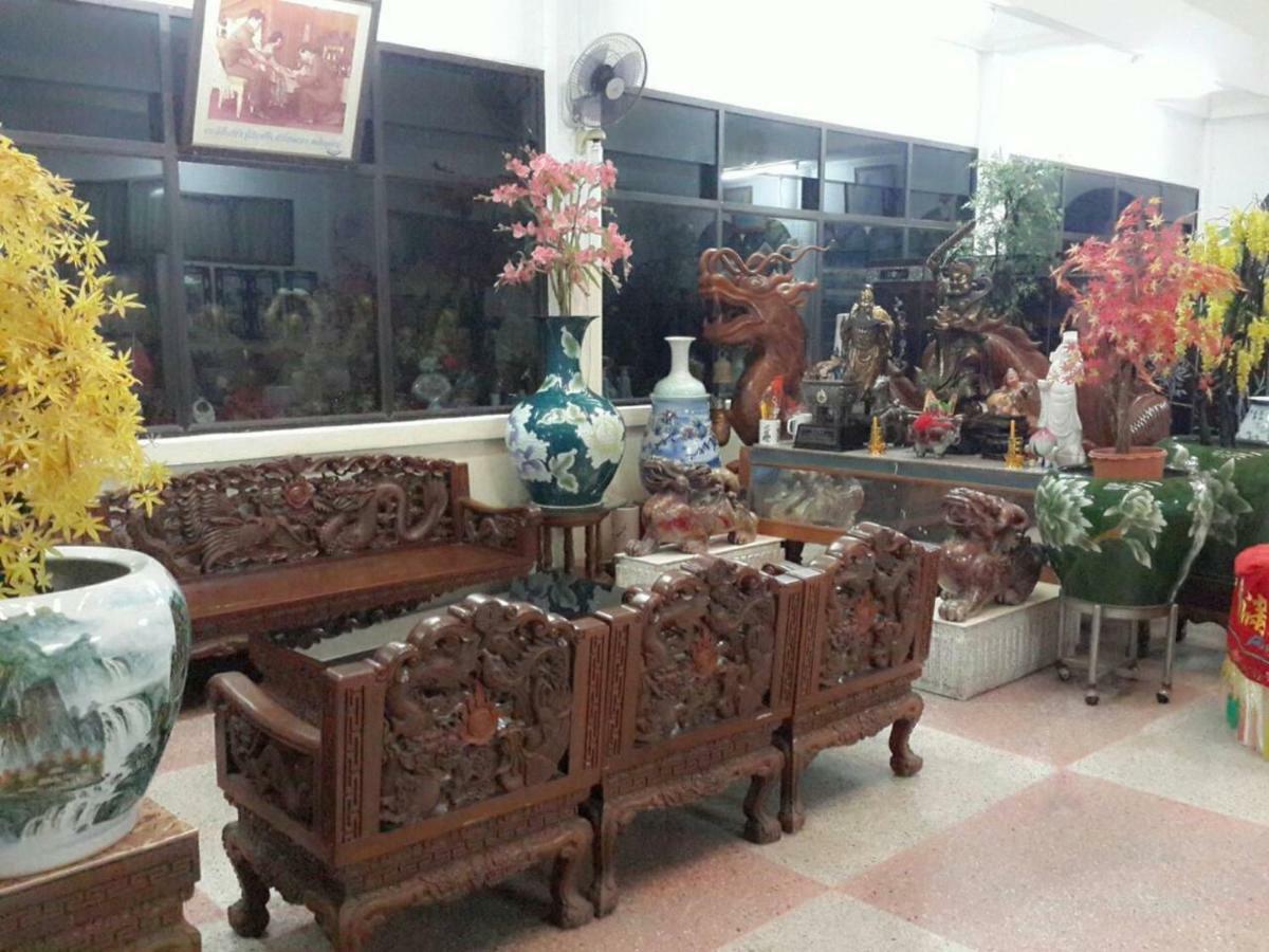 Thairungruang Hotel Surat Thani Eksteriør billede