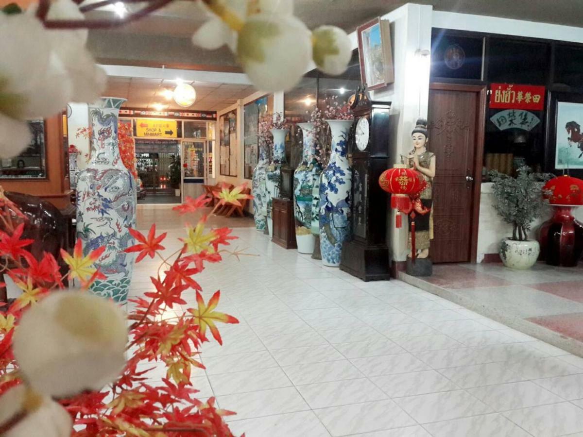 Thairungruang Hotel Surat Thani Eksteriør billede